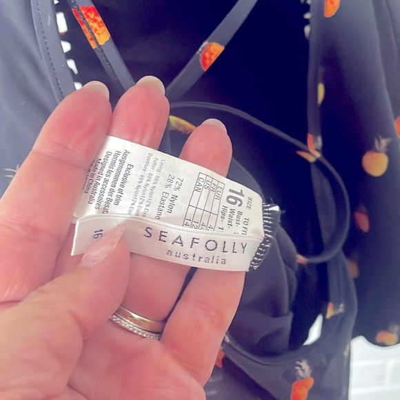 Seafolly black pineapple one-piece swimsuit size 16 - Picture 5 of 6